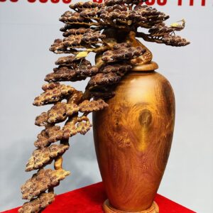 Bình tùng hạc gỗ hương.