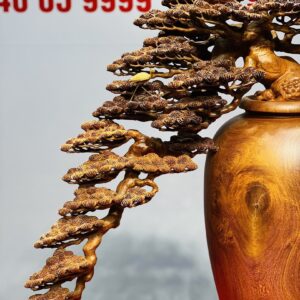 Bình tùng hạc gỗ hương.