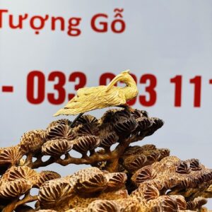 Bình tùng hạc gỗ hương.