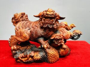 Nghê Mẫu Tử Gỗ Trắc