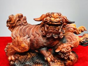 Nghê Mẫu Tử Gỗ Trắc