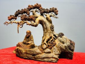 Đạt Ma Ngồi Thiền Dưới Cây Tùng Gỗ Trắc