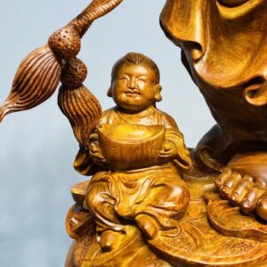 Di Lạc Vác Cành Đào Ngũ Tiểu Nhất Nghê Đứng Bao TIền Gỗ Nu Hương