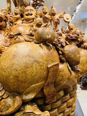 Di Lạc Cửu Tiểu Nghê Thiềm Thừ Ngồi Gốc Tùng Gỗ Nu Hương