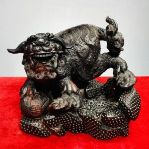 Nhất Nghê Vờn Ngọc Gỗ Trắc