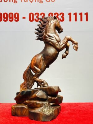 Nhất Mã Phi Thiên Gỗ Cẩm