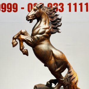 Nhất Mã Phi Thiên Gỗ Cẩm