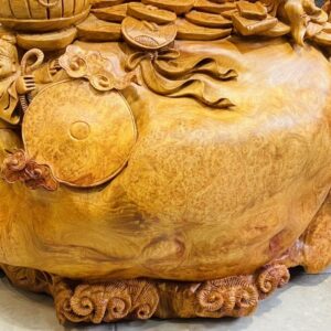 Di Lạc Vác Cành Đào Ngũ Phúc Đứng Bao Tiền Gỗ Nu Hương