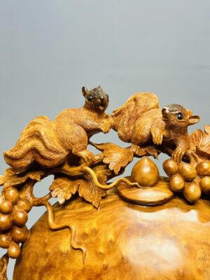 Chum Phú Quý Nho Sóc Gỗ Nu Ngọc Am