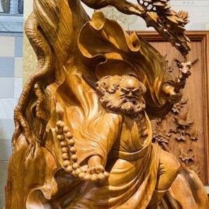 Đạt Ma Múa Võ Đứng Tùng Gỗ Hương