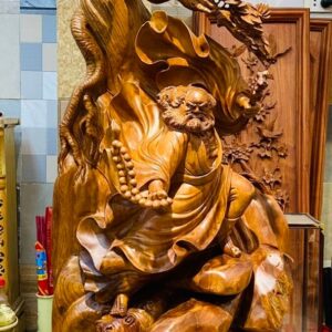 Đạt Ma Múa Võ Đứng Tùng Gỗ Hương
