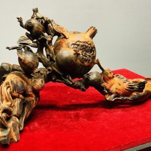 Cành Lựu Sóc Gỗ Trắc