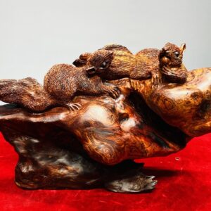 Đôi Sóc Gỗ Nu Sưa