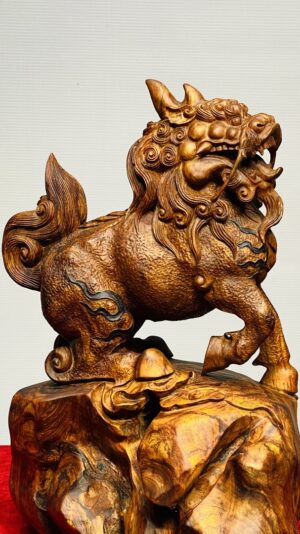 Kỳ Lân Gỗ Sưa