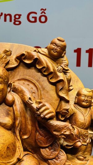 Di Lạc Tam Tiểu Vác Cành Đào Ngồi Bao Tiền Gỗ Nu Hương Ôm Đá