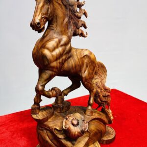 Nhất Mã Đứng Gậy Như Ý Gỗ Sưa
