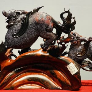 Tam Tỳ Hưu Vờn Cầu Gỗ Trắc