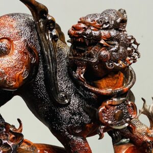 Tam Tỳ Hưu Vờn Cầu Gỗ Trắc