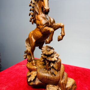 Nhất Mã Phi Thiên Gỗ Sưa