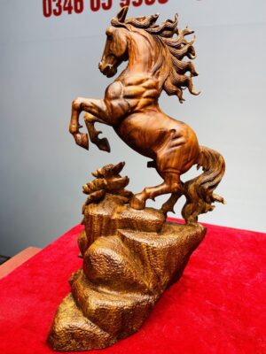 Nhất Mã Phi Thiên Gỗ Sưa