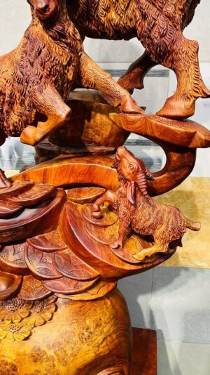 Tam Dương Đứng Bao Tiền Gỗ Nu Hương