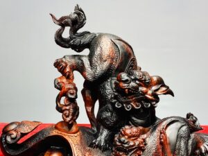 Song Nghê Cầu Gậy Như Ý Gỗ Trắc