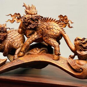 Song Kỳ Lân Đứng Cầu Gậy Như Ý Gỗ Sưa