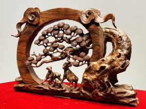 Tam Dương Đứng Tùng Gỗ Cẩm