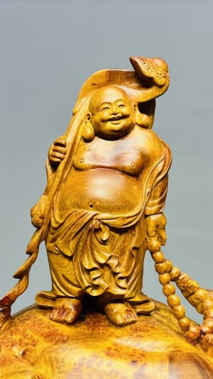Di Lạc Vác Gậy Như Ý Tam Tiểu Đứng Bao Tiền Gỗ Nu Hương