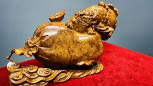 Nghê Trấn Bao Tiền Gỗ Nu Hương