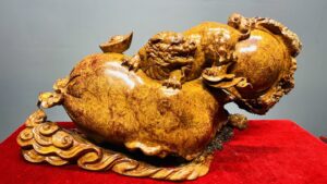 Nghê Trấn Bao Tiền Gỗ Nu Hương