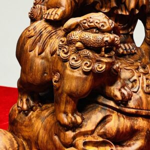 Di Lạc Vác Cành Đào Nhất Tiểu Đứng Bao Tiền Gỗ Sưa