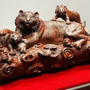 Hổ Mẫu Tử Gỗ Tử Đàn