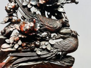 Đôi Chim Trĩ Hoa Mẫu Đơn Gỗ Trắc