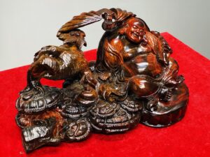 Di Lạc Củ Sâm Gỗ Trắc