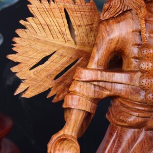 Tế Công Gỗ Hương