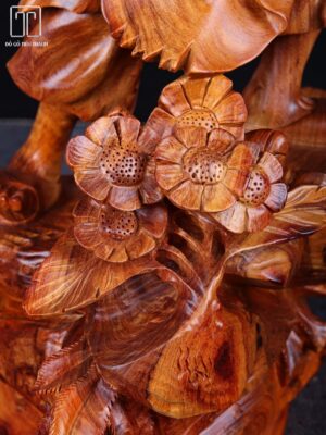 Tế Công Gỗ Hương