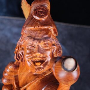 Tế Công Gỗ Hương