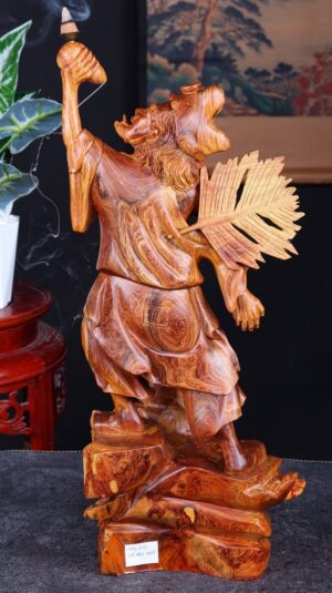 Tế Công Gỗ Hương
