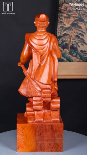 Hưng Đạo Đại Vương Trần Quốc Tuấn Gỗ Hương