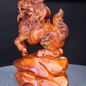 Hoả Kỳ Lân Gỗ Sưa