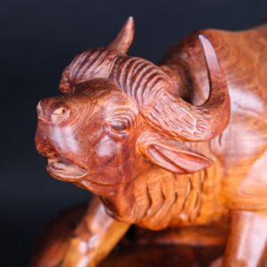 Trâu Phụ Tử Gỗ Hương Ôm Đá Tự Nhiên