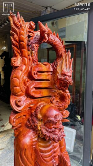 Đạt Ma ngự song long gỗ hương.