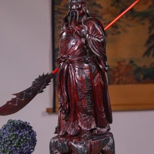 Quan Công Xách Đao Gỗ Tử Đàn