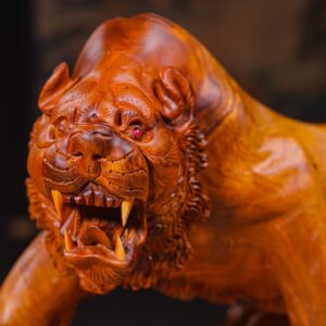 Mãnh Hổ Gỗ Hương