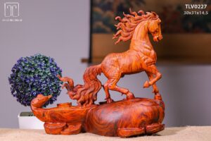 Nhất Mã Đứng Bao Tiền Cầu Gậy Như Ý Gỗ Sưa