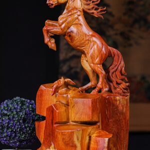 Nhất Mã Phi Thiên Gỗ Hương