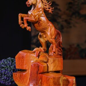 Nhất Mã Phi Thiên Gỗ Hương