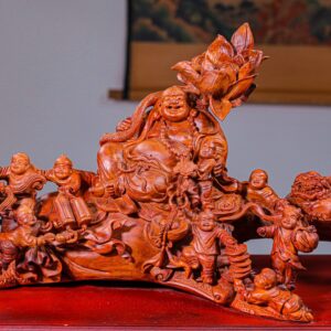 Di Lạc Vác Cành Sen Cửu Tiểu Gỗ Sưa
