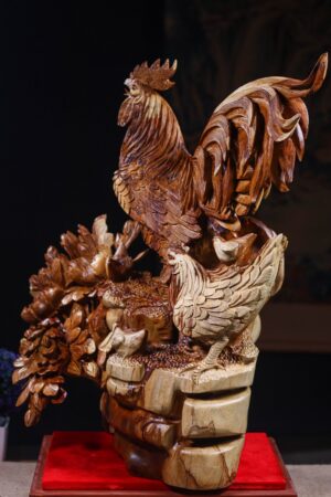 Gia Đình Gà Gỗ Hương